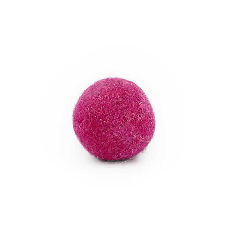 Wollball Amy Beetroot gross